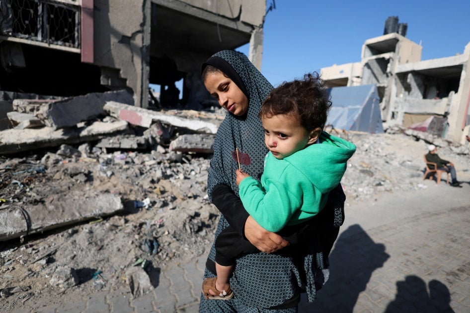 نازحون فلسطينيون في رفح، قطاع غزة، 31 ديسمبر/كانون الأول 2023.