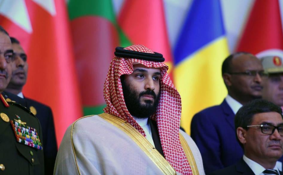 Le prince héritier saoudien Mohammed ben Salmane, qui est également le ministre de la Défense, photographié à Riyad lors la première réunion de l'Alliance islamique contre le terrorisme, composée de 41 États membres, le 26 novembre 2017.