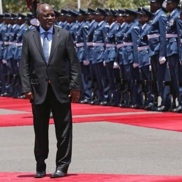 Tanzania's President John Magufuli leaves after inspecting a guard of honour during his official visit to Nairobi, Kenya October 31, 2016.