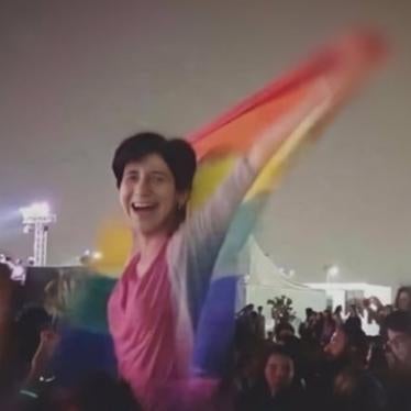 Sarah Hegazy, Egyptian LGBTQ activist, photographed by a friend who wished to remain anonymous, at a Mashrou’ Leila concert in Cairo in 2017 © 2020 anonymous. 
