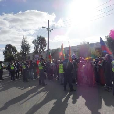 Ethiopian Australians protest against an Ethiopian government delegation visiting Melbourne, Australia, June 2016. 