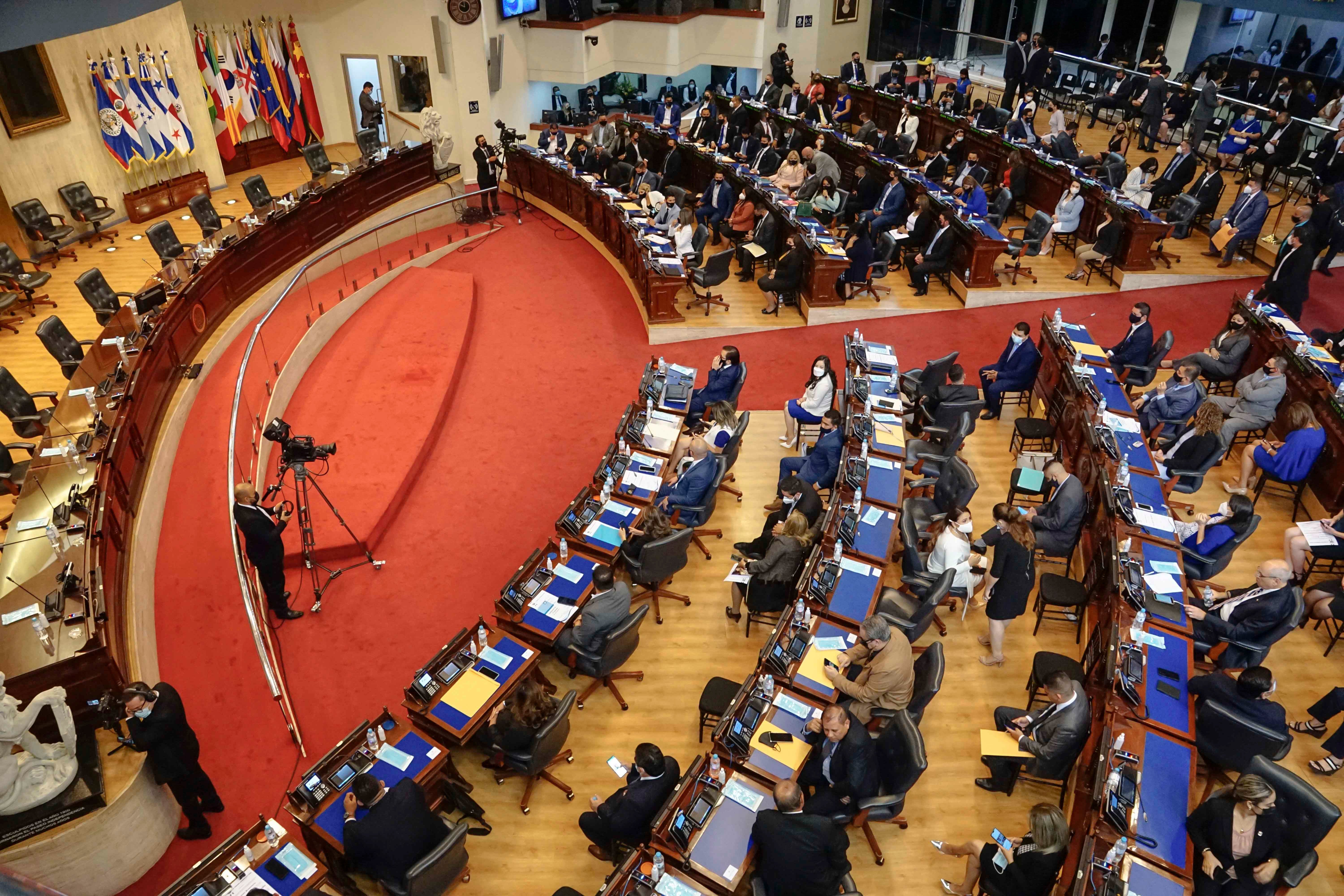 Vista interior de la Asamblea Legislativa salvadoreña en San Salvador el 1 de mayo de 2021. 