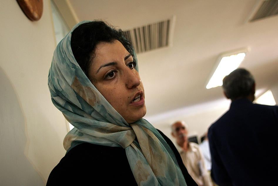 Iranian human rights activist, Narges Mohammadi, at the Defenders of Human Rights Center in Tehran, June 25, 2007. 